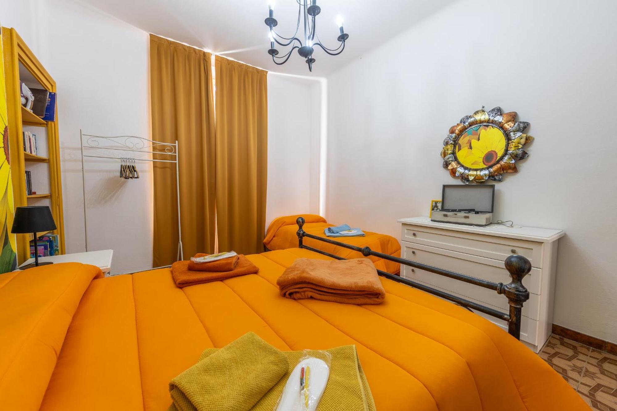 Casa Vacanza Dimora Vincenza Луино Экстерьер фото