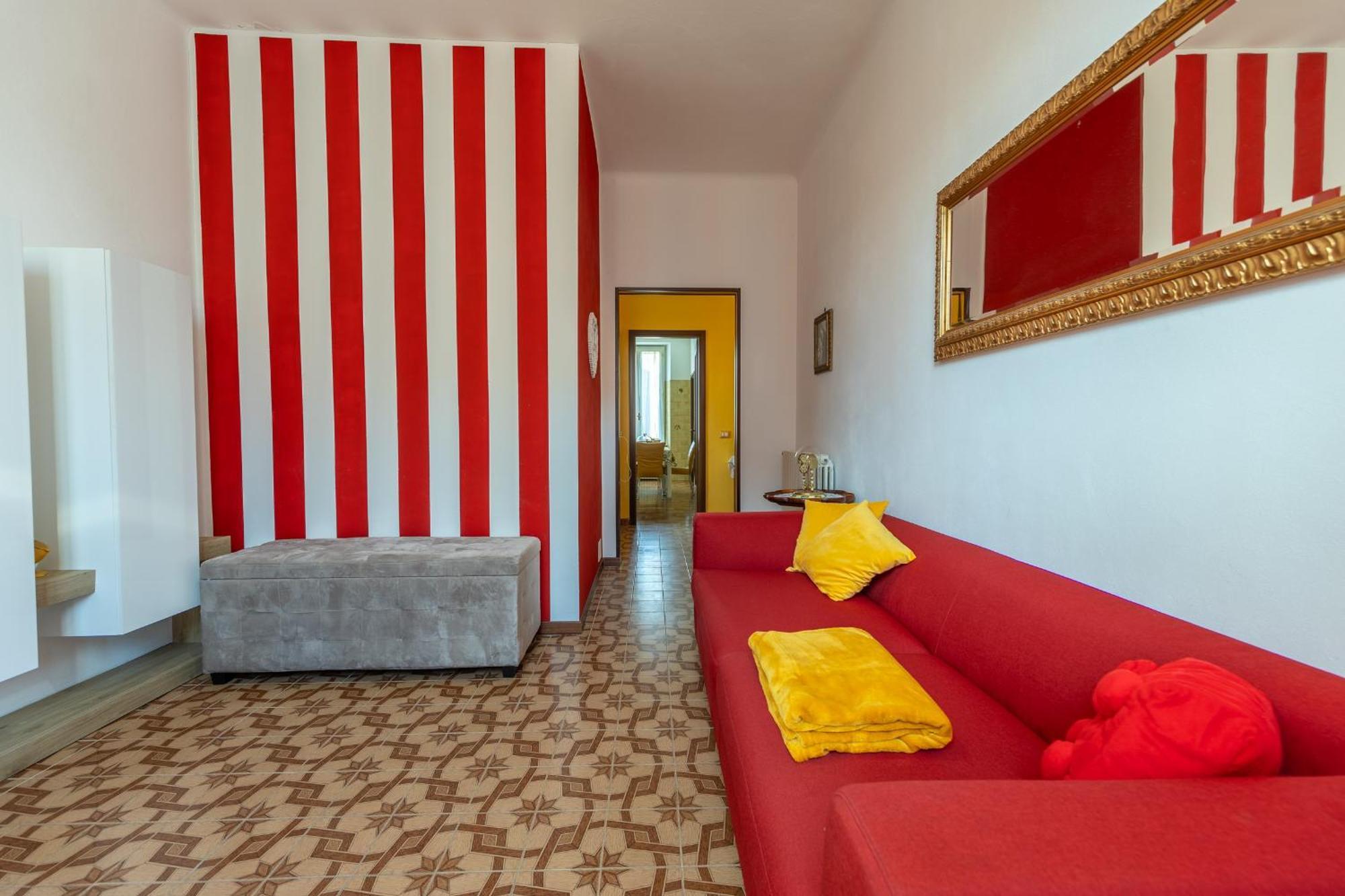 Casa Vacanza Dimora Vincenza Луино Экстерьер фото