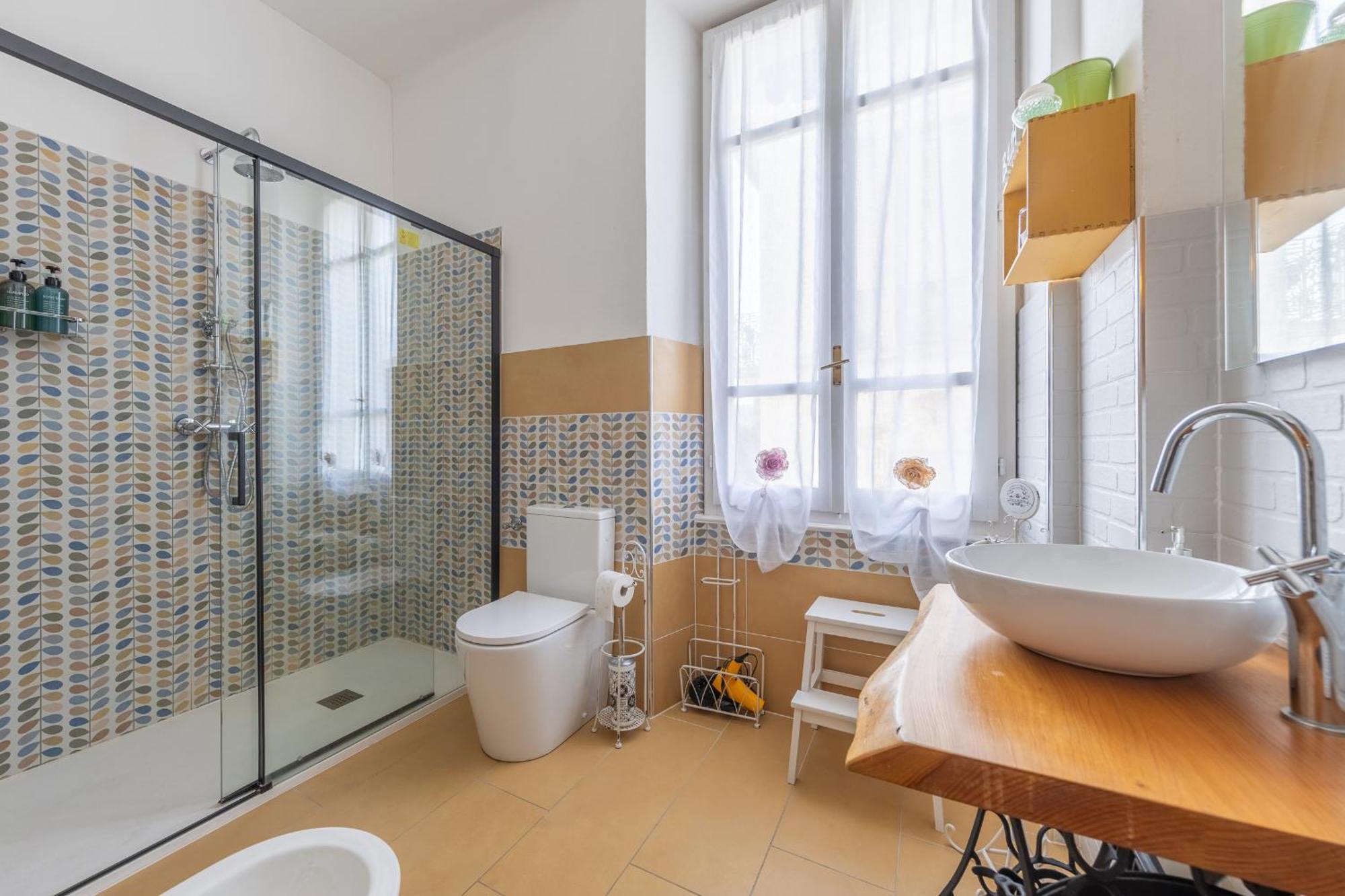 Casa Vacanza Dimora Vincenza Луино Экстерьер фото